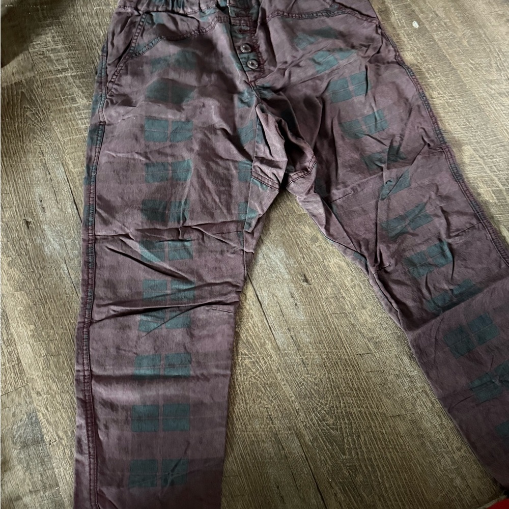 Anthropologie Women’s Burgundy  Chinos